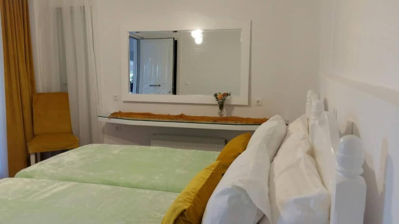 Nn Luxury Room Near Athens Airport สปาตา ภายนอก รูปภาพ