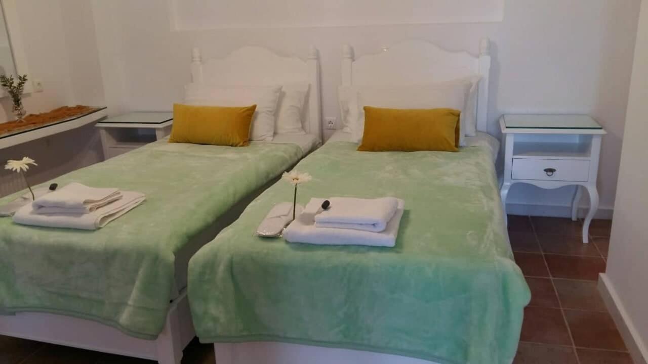Nn Luxury Room Near Athens Airport สปาตา ภายนอก รูปภาพ